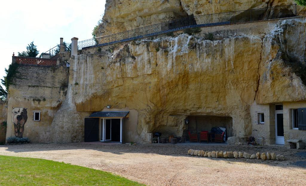 Gites Troglodytes Du Chateau De L'Etoile Vernou-sur-Brenne ภายนอก รูปภาพ