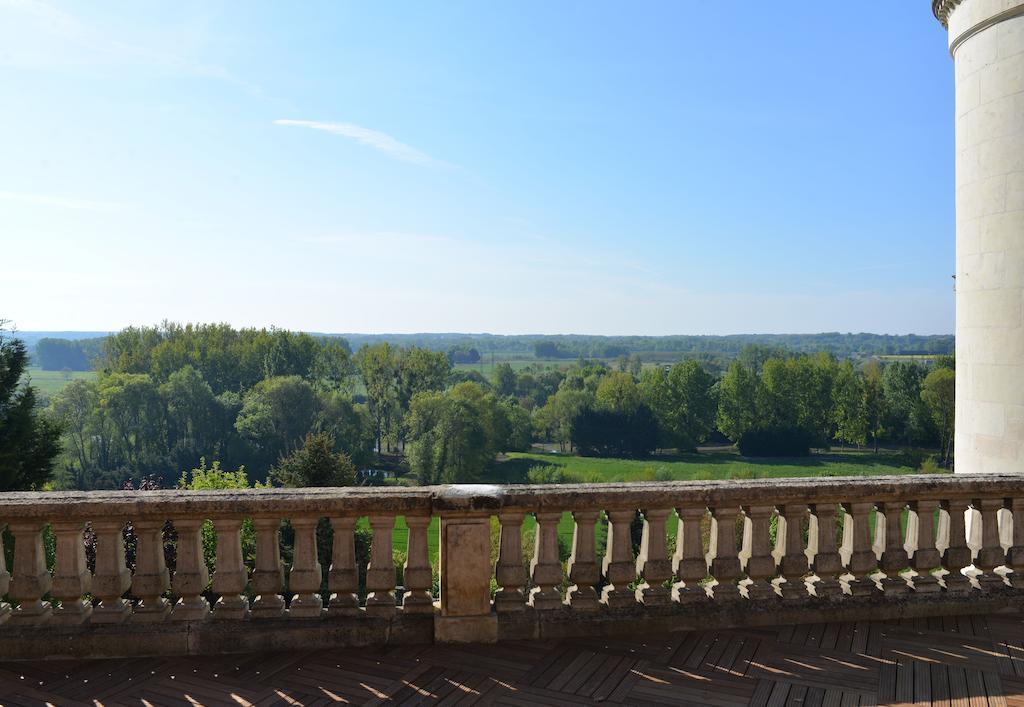 Gites Troglodytes Du Chateau De L'Etoile Vernou-sur-Brenne ภายนอก รูปภาพ